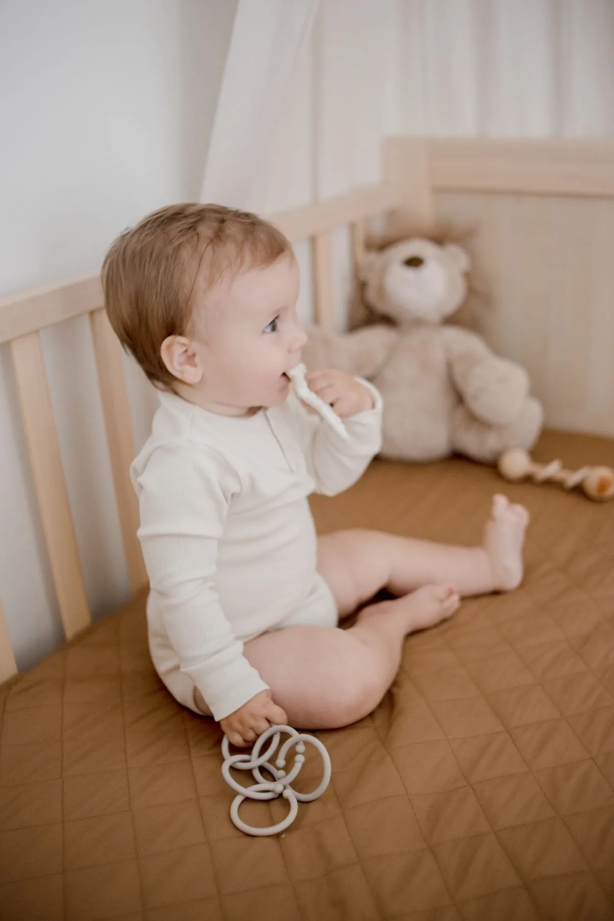 Bambella Designs 2-in-1 Waterproof Cot Sheet & Mattress Protector | Chestnut