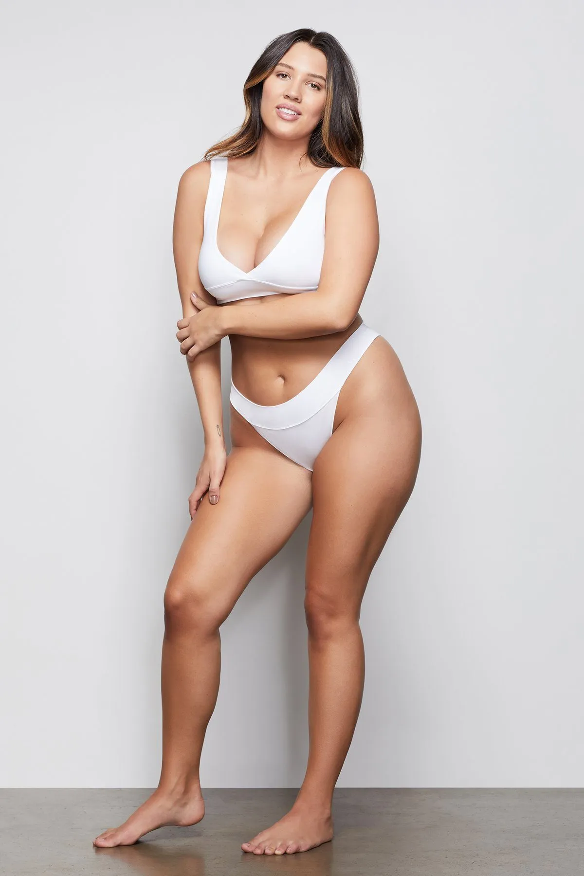 MEDIUM IMPACT BANDED BIKINI | WHITE001