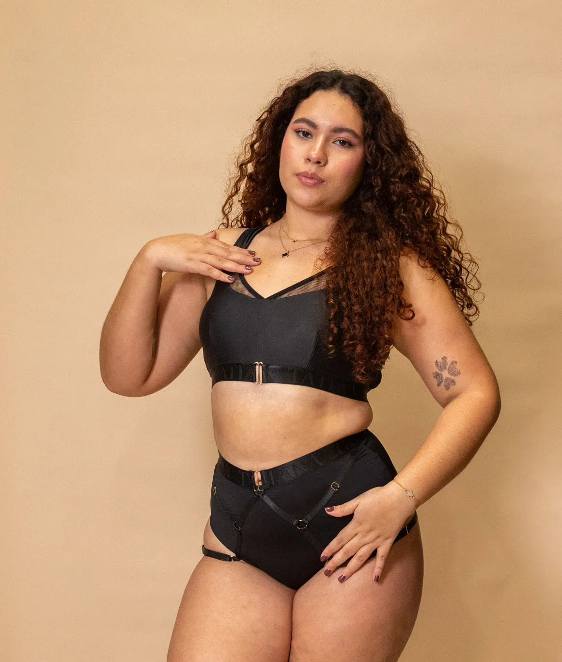 Perla Shorts - Matte Black