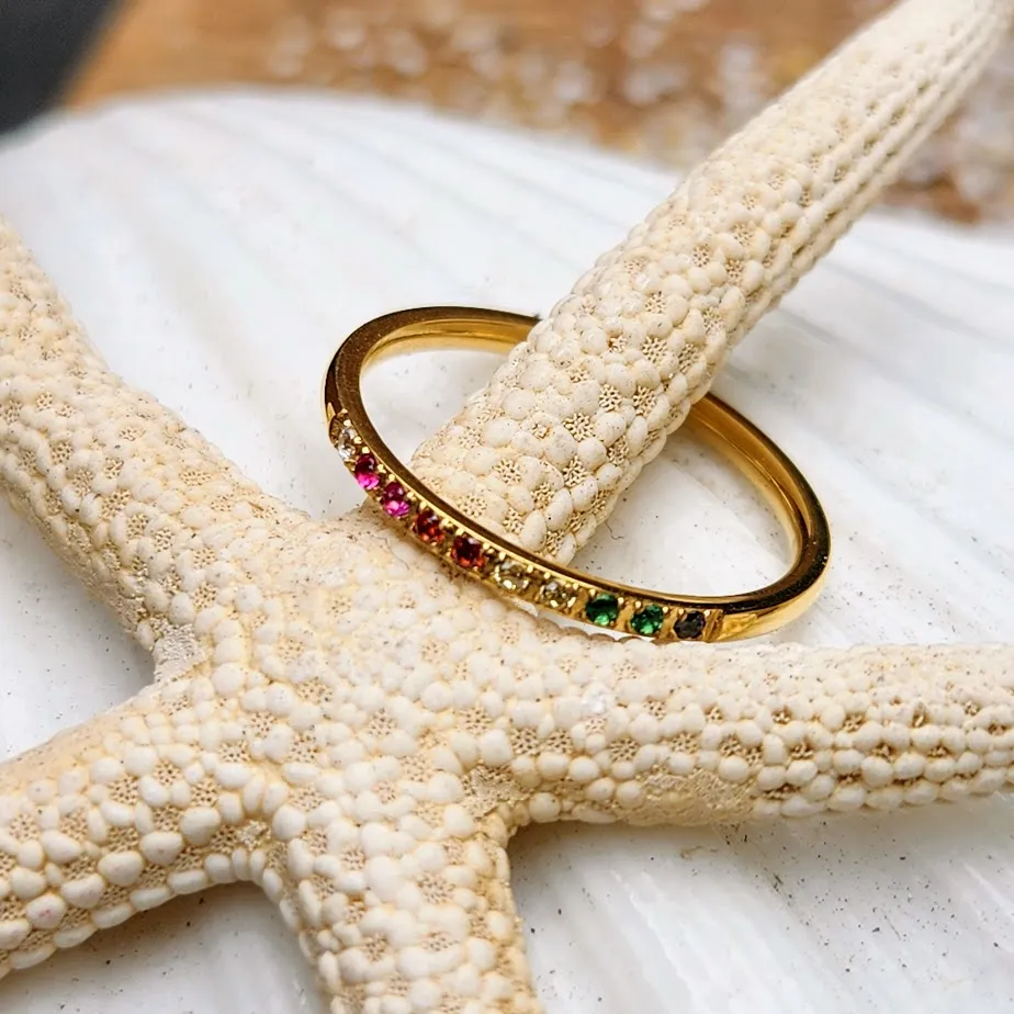 RAINBOW DREAMING - WATERPROOF GOLD RING